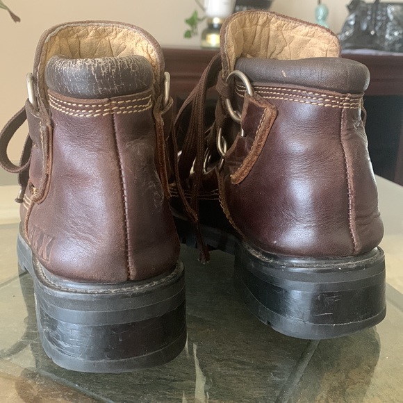 VINTAGE GBX CHUNKY SOLE RING LACE BOOTS - Picture 5 of 13